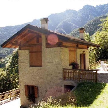 Holiday Home In Tiarno Di Sotto 23505 Exterior foto