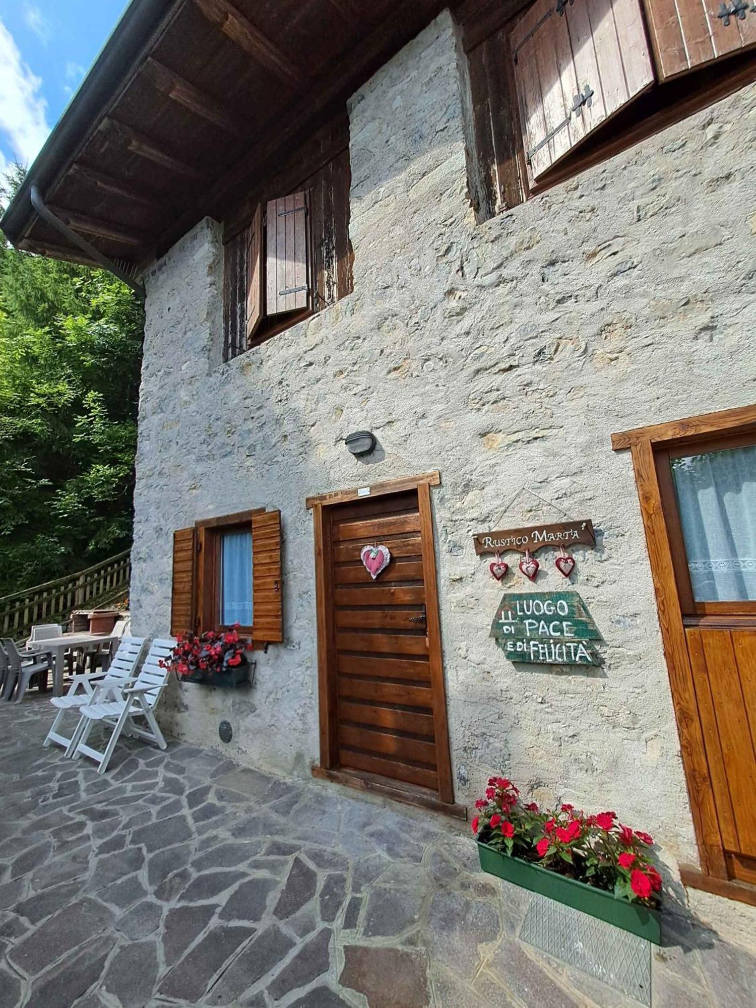 Holiday Home In Tiarno Di Sotto 23505 Exterior foto